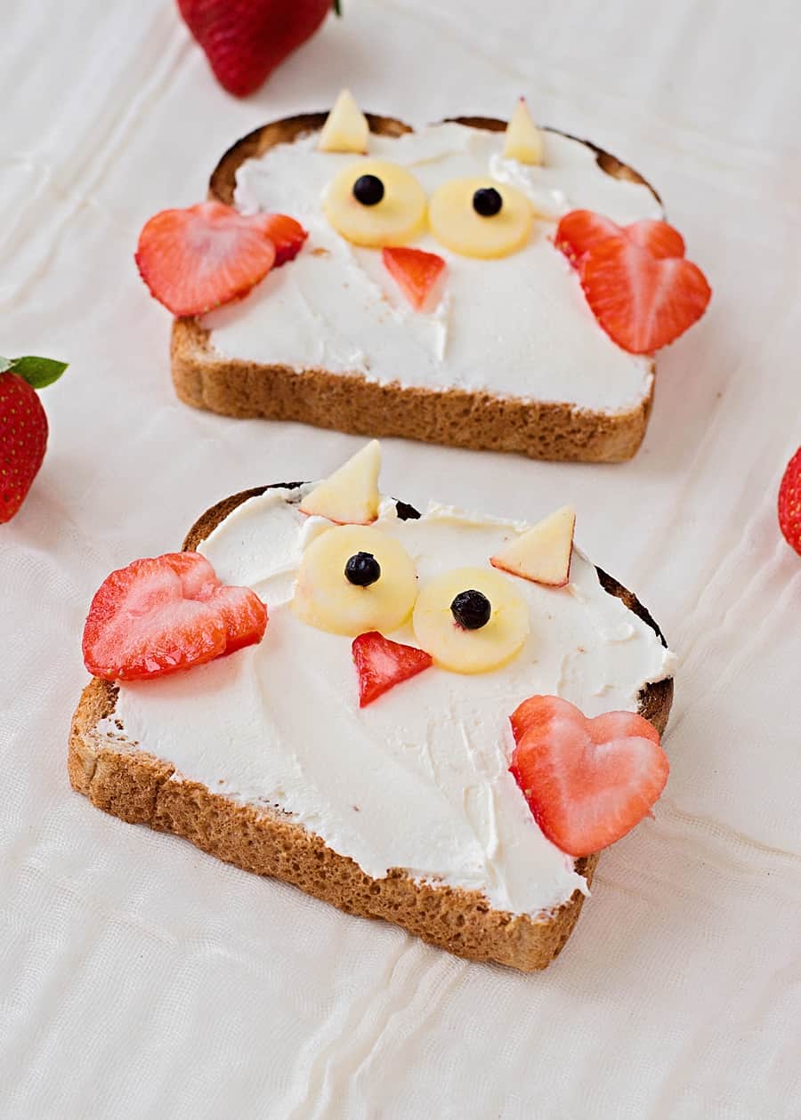 Make this cute Owl Animal Toast as a cute Valentine's Day breakfast or lunch or just to let your kids know you love them.