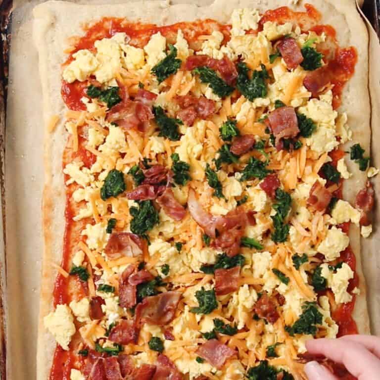 How To Make Sheet Pan Breakfast Pizza