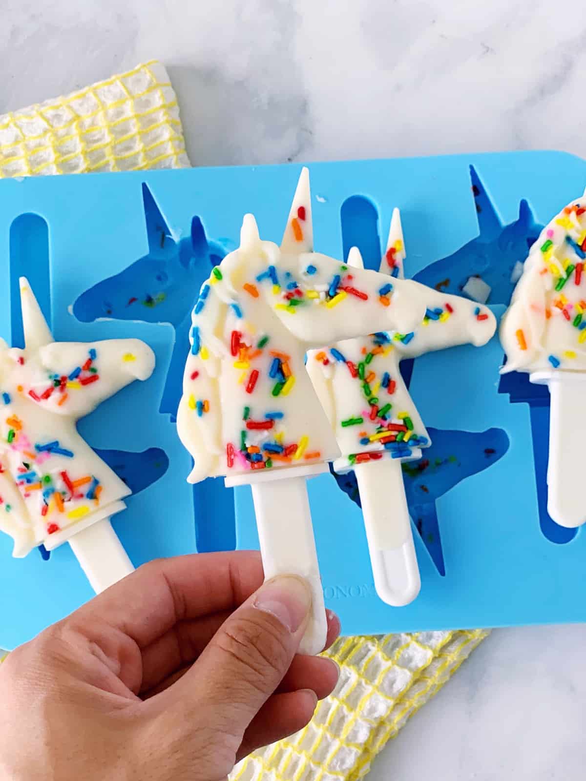 How to Make Unicorn Popsicles