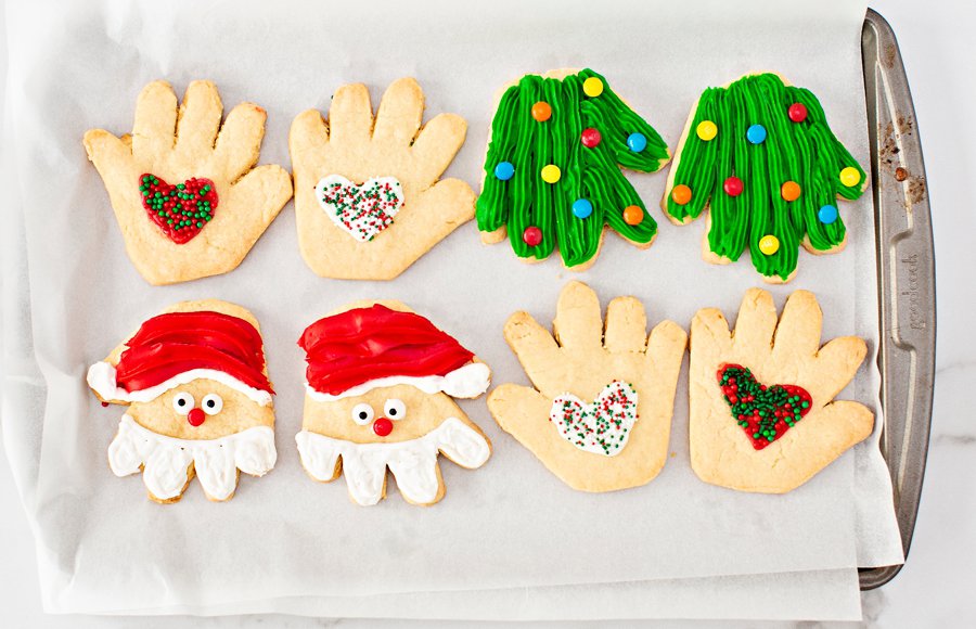 Handprint Christmas Sugar Cookies -cute holiday treat for kids to cheris