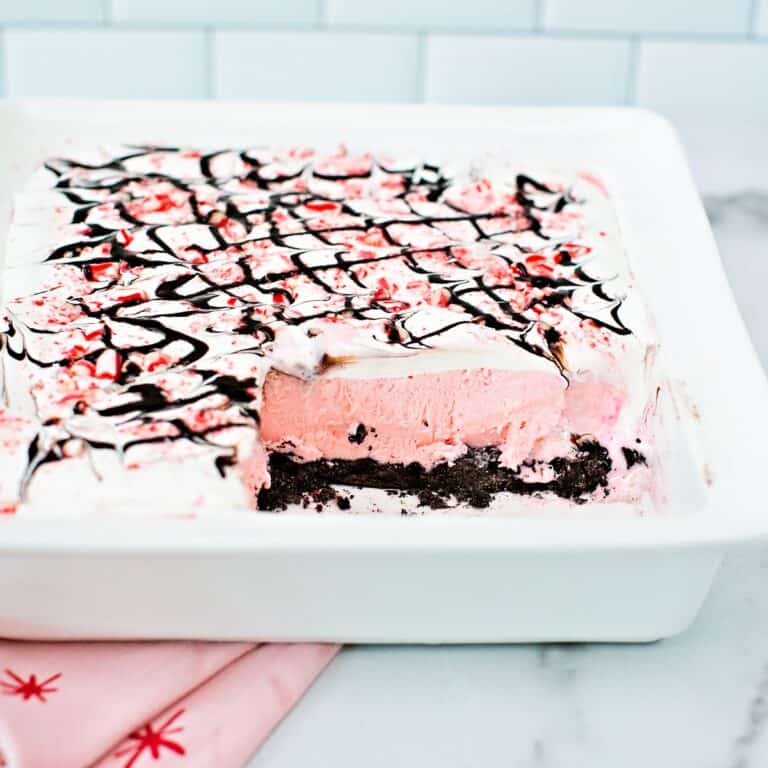 Peppermint Ice Cream Cake Recipe │ Quick, Simple & Delicious