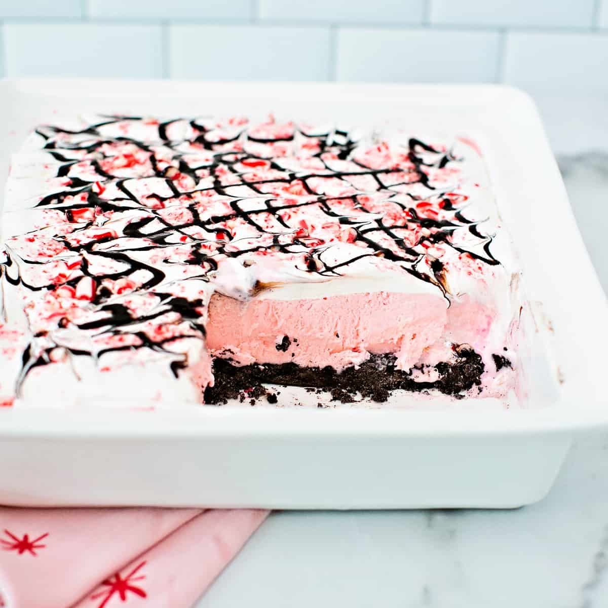 Chocolate Peppermint Ice Cream Cake Roll 