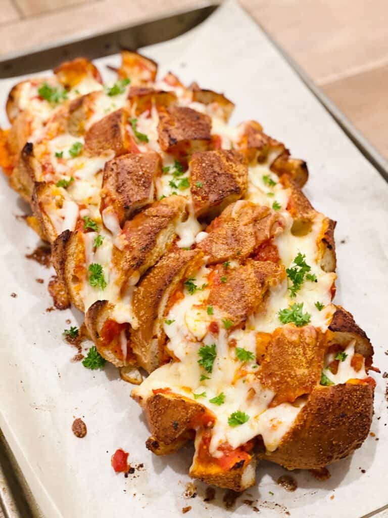 Chicken Parmesan Pull-Apart Bread