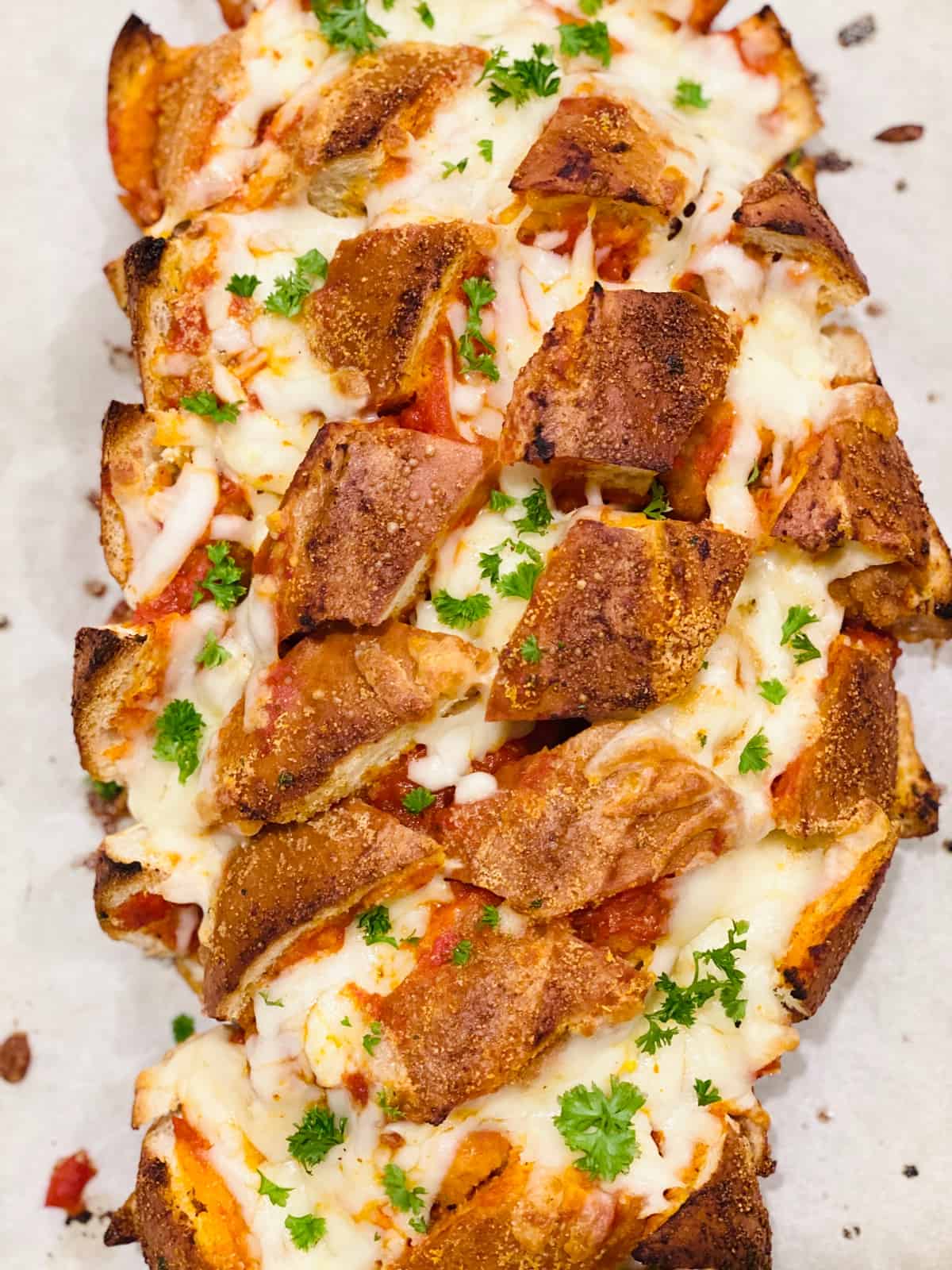 Chicken Parmesan Pull-Apart Bread