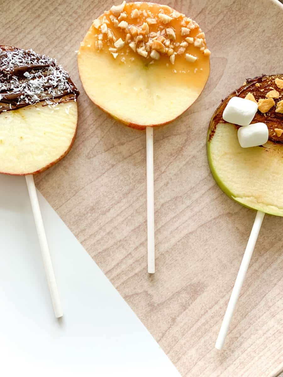 caramel apple lollipops