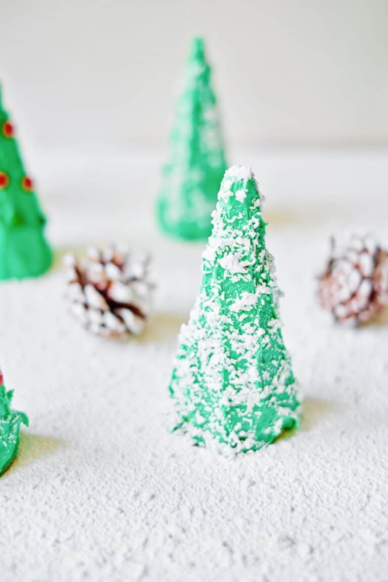 Ice Cream Cone Christmas Trees 0- Cute Christmas Treat for Kids