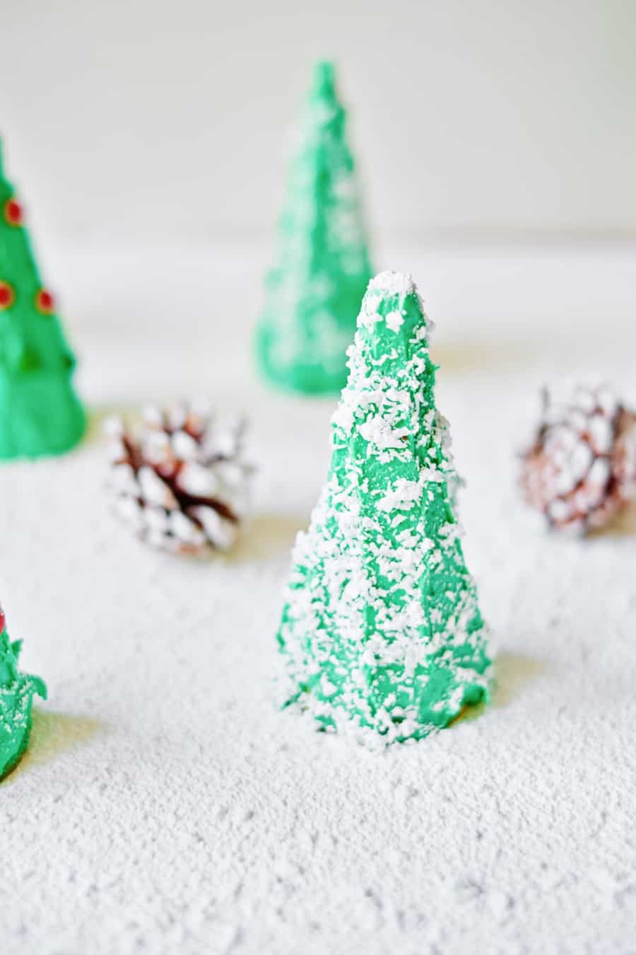 Ice Cream Cone Christmas Trees 0- Cute Christmas Treat for Kids
