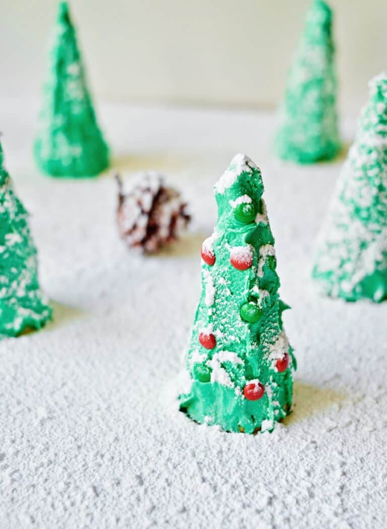 Ice Cream Cone Christmas Trees 0- Cute Christmas Treat for Kids