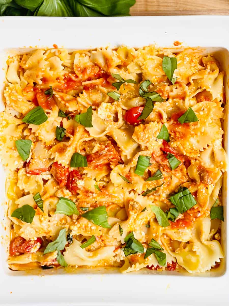 Featured image of post Steps to Make Feta Pasta Bake Recipe