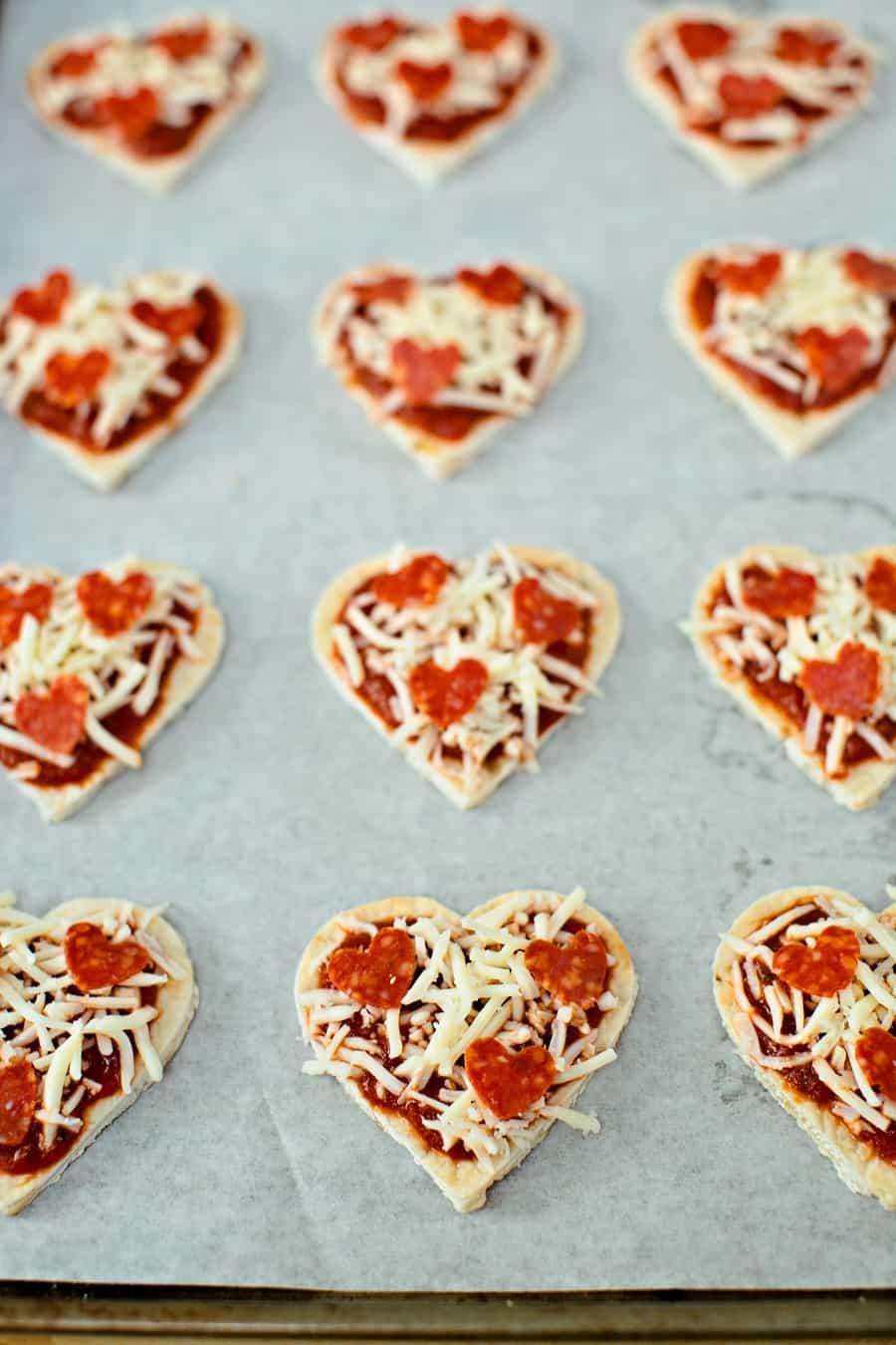 mini heart shaped pizza - valentine pizza lunch for kids