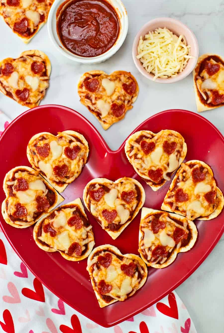 mini heart shaped pizza - valentine pizza lunch for kids