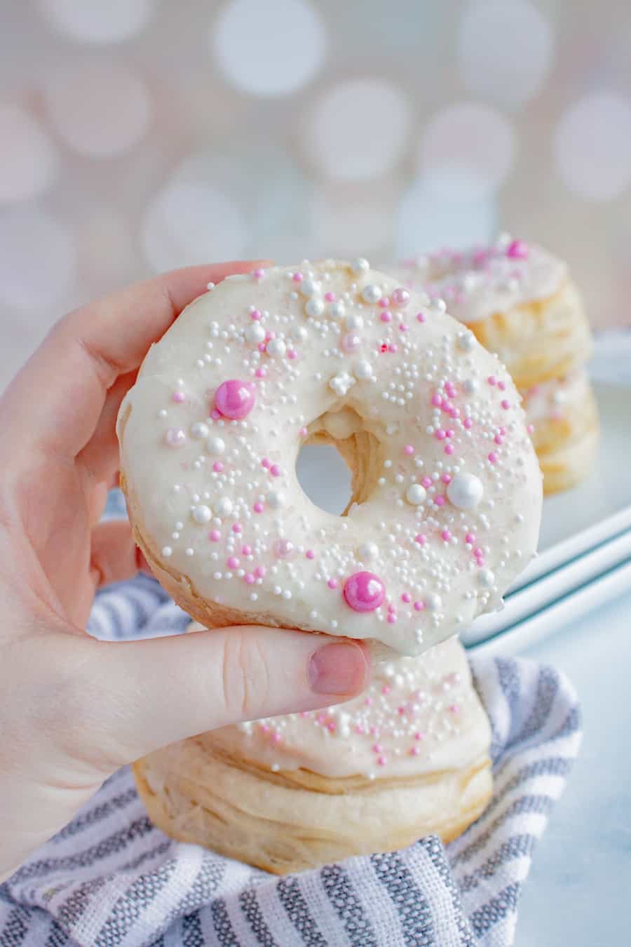 Biscuit Air Fryer Vanilla Sprinkles Donuts
