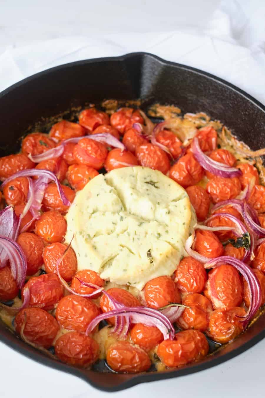 Boursin pasta with roasted tomatoes - Snippets of Paris