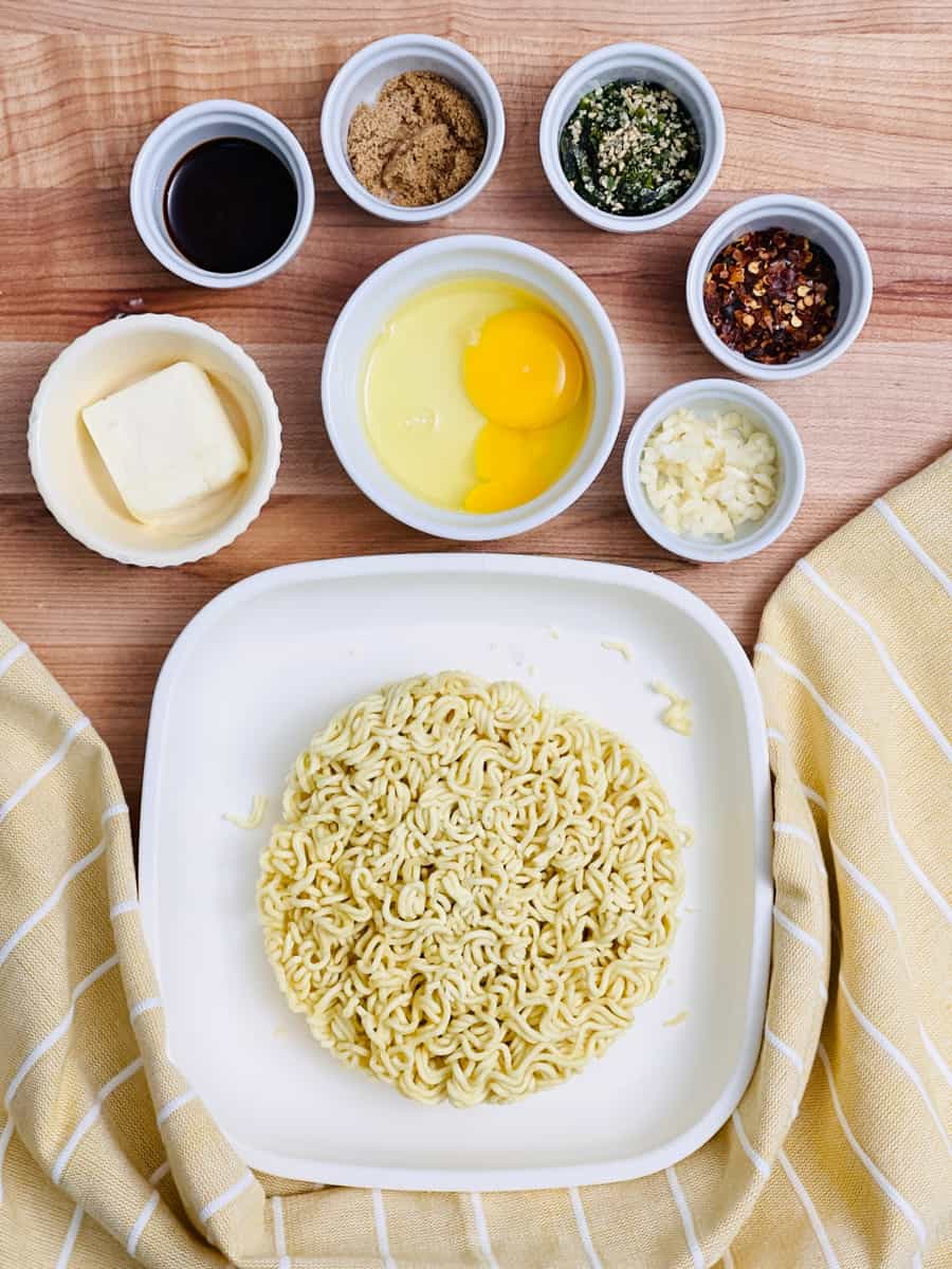 Easy instant ramen hack for only 50 cents! #fyp #ramen #lunchbox