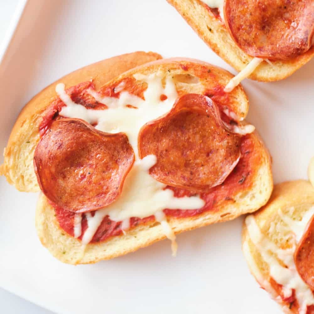 Easy Pizza Toast Recipe