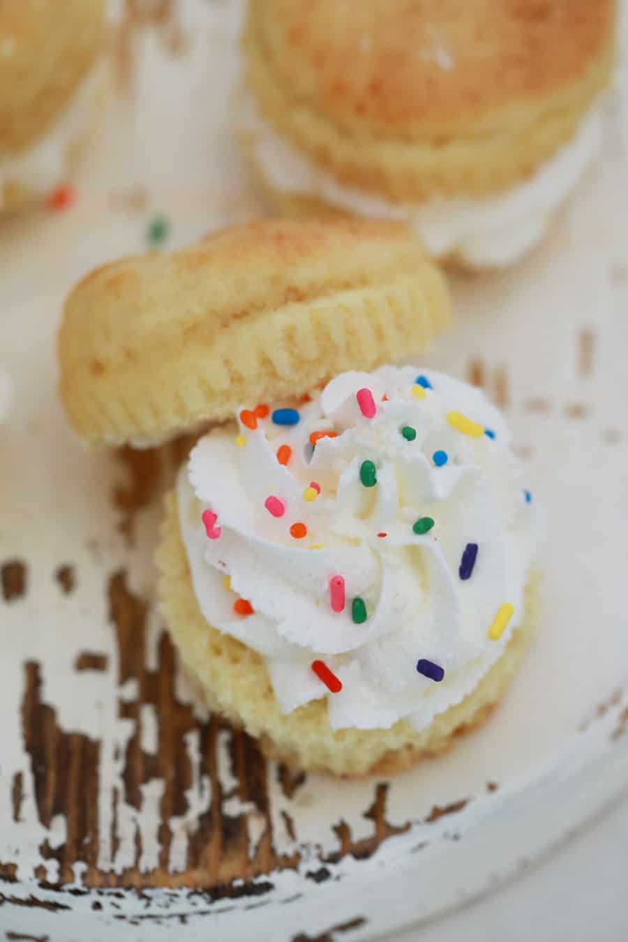 Cupcake Sandwich Food Hack