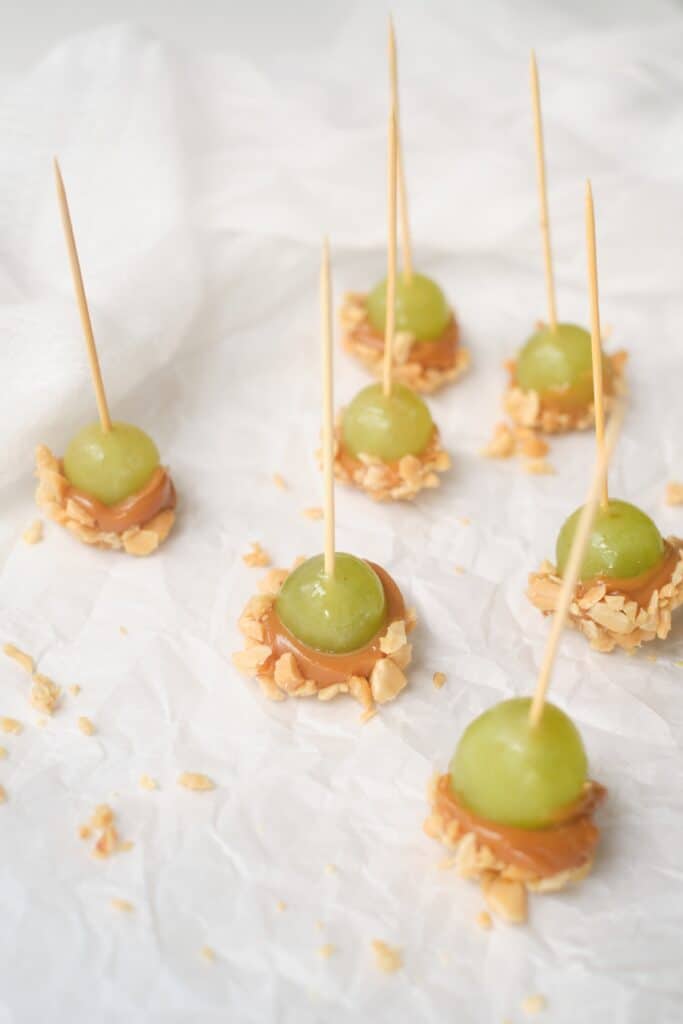 These Caramel Apple Grapes Are the Perfect Bite Sized Snack