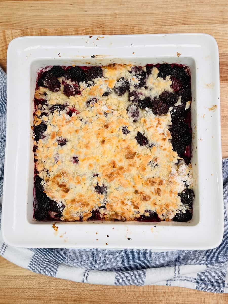 Jennifer Garner's Blackberry Cobbler