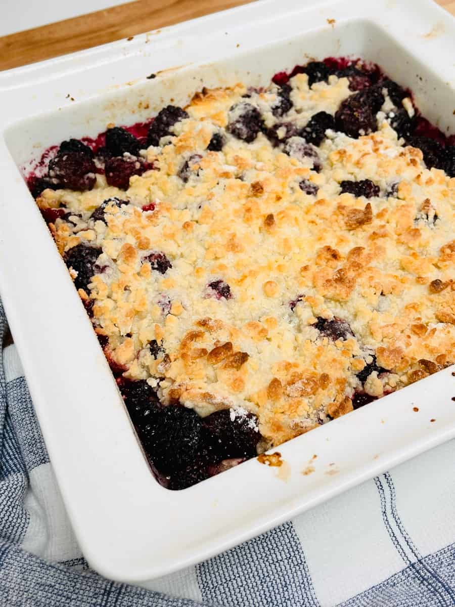 Jennifer Garner's Blackberry Cobbler