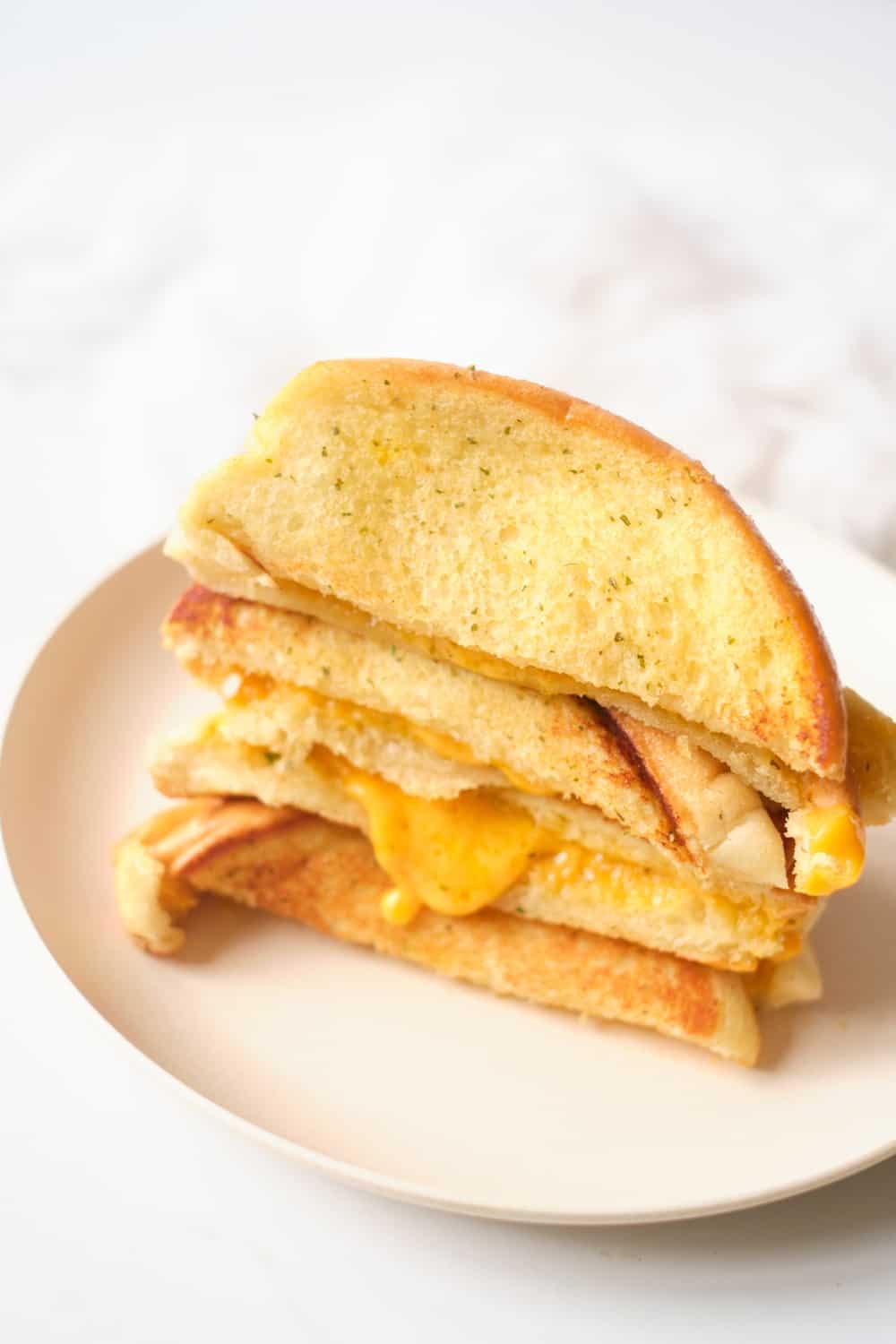 Garlic Bread-Grilled Cheese Combines Two Beautiful Things