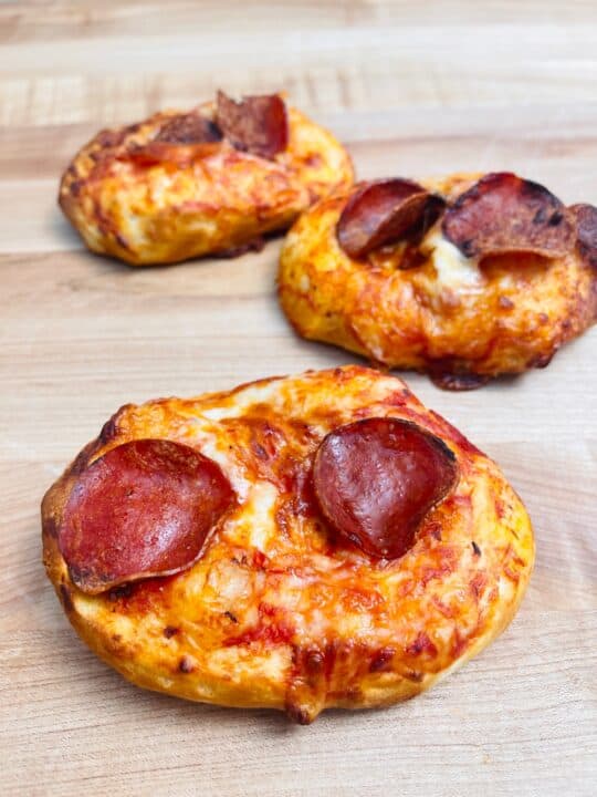 These Mini Air Fryer Biscuit Pizzas Are So Easy For A Quick Pizza Fix