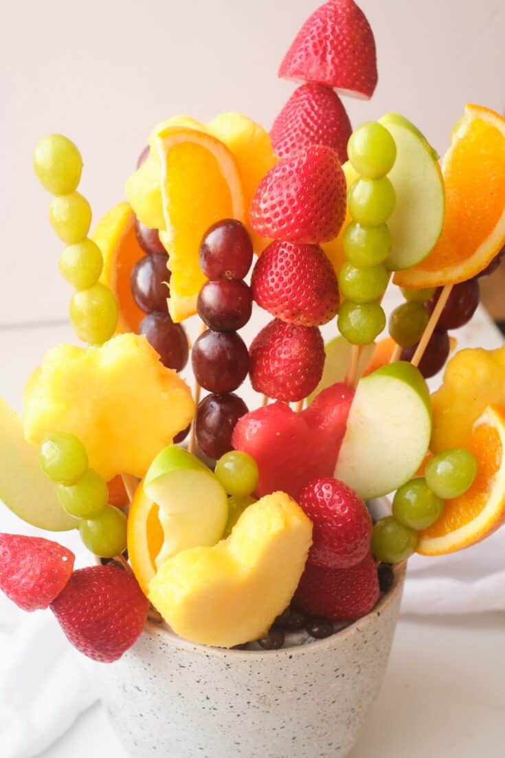 Cute and Easy DIY Fruit Bouquet For Spring