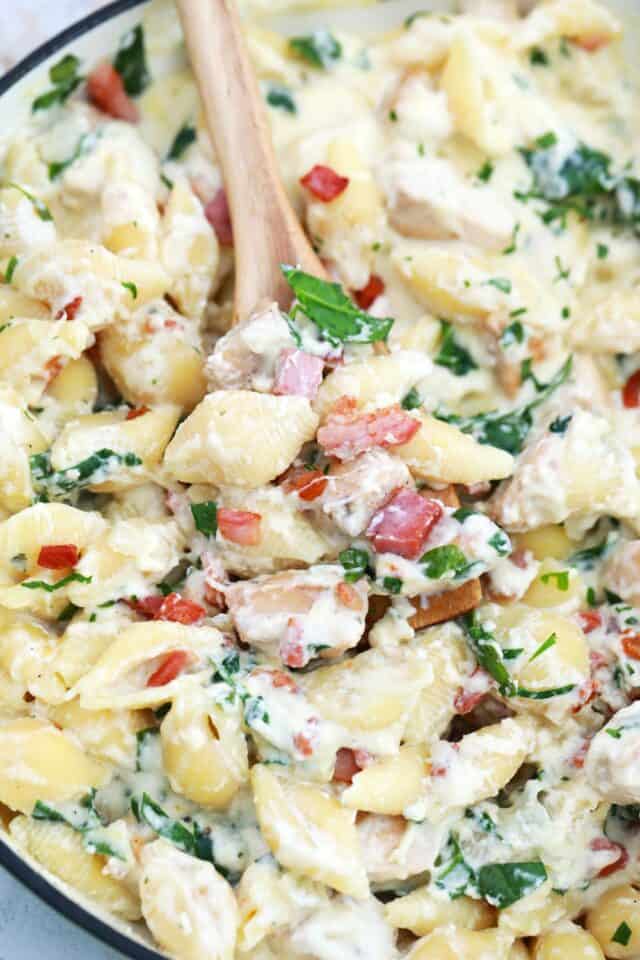 The Best Creamy Chicken And Bacon Pasta