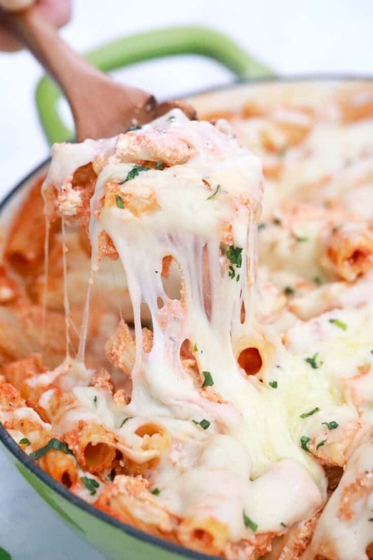 This Easy Baked Ziti With Ricotta Makes The Perfect Weeknight Dinner