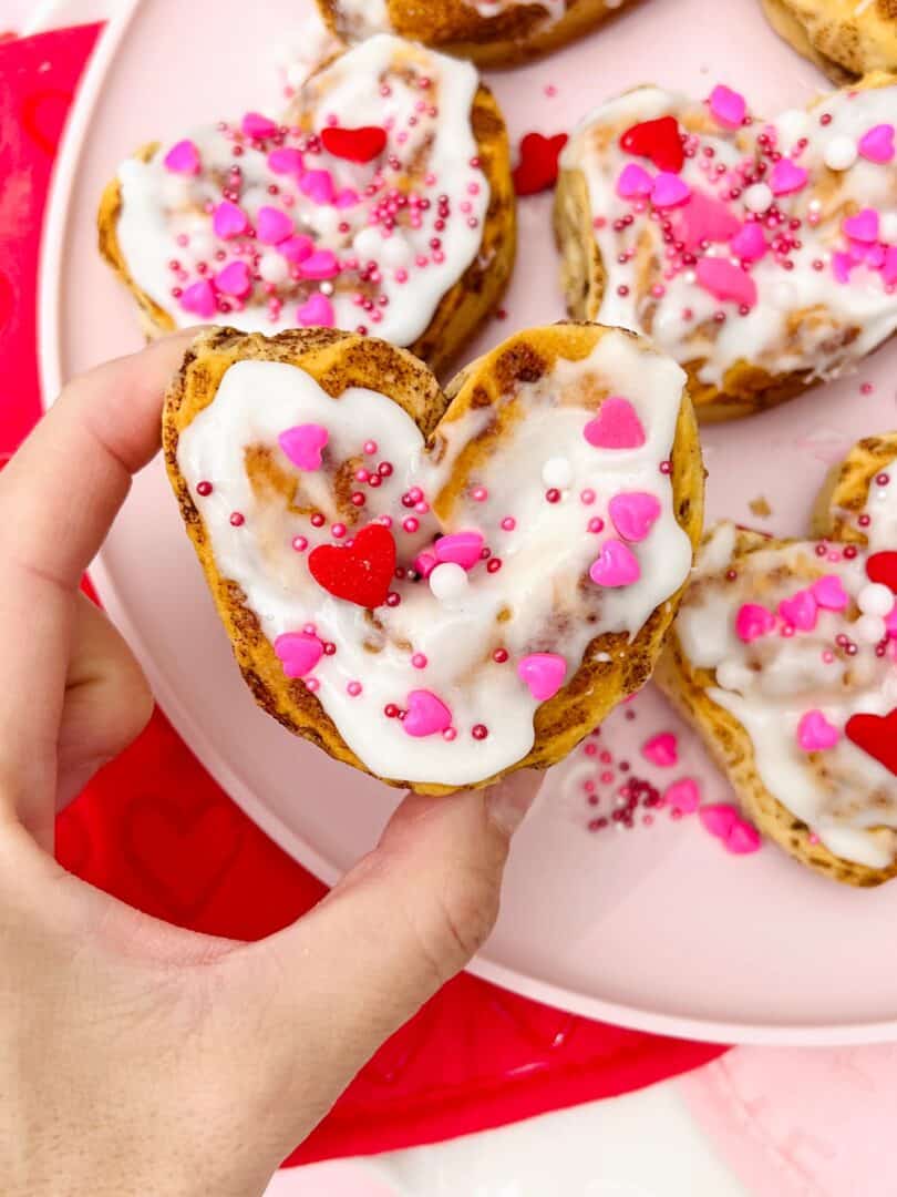 These Heart Cinnamon Rolls Make Valentine's Day Extra Sweet