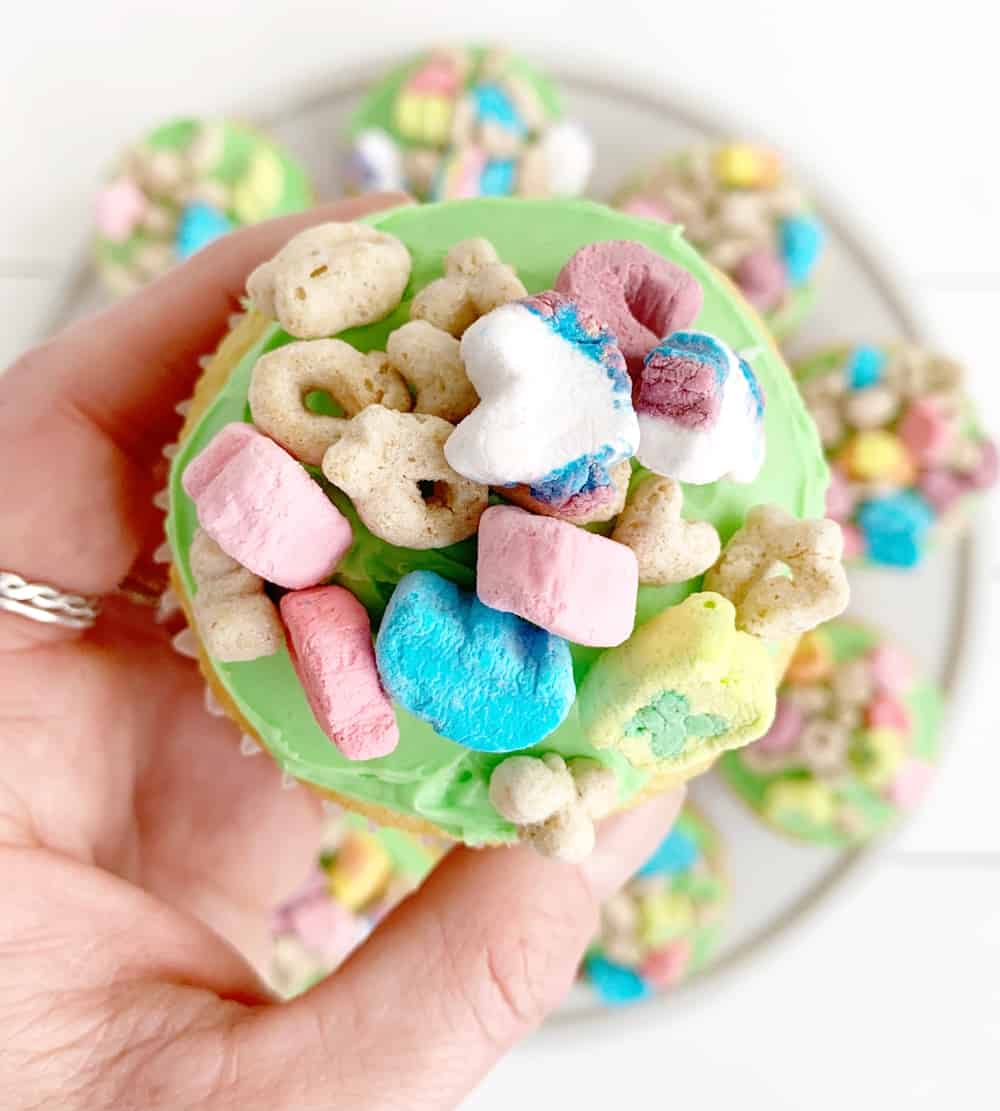 These Lucky Charms Cupcakes Are The Perfect Magical Treat