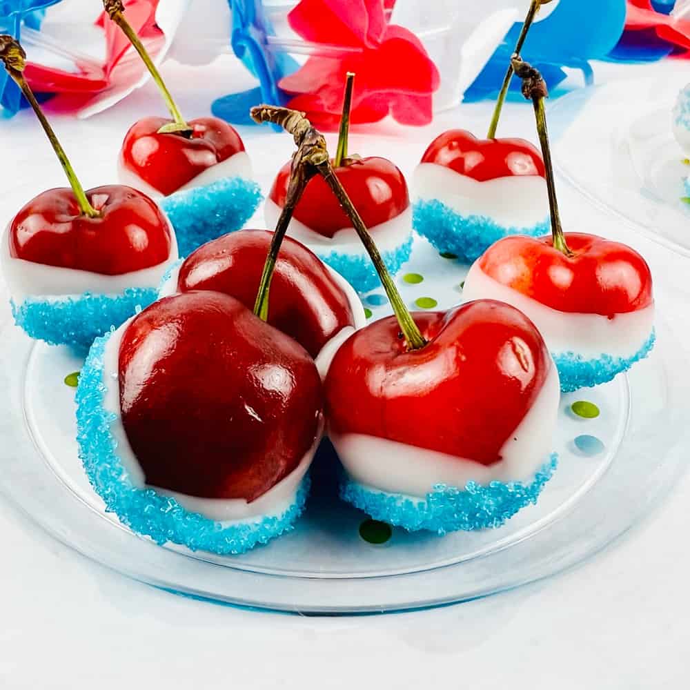 These 4th of July Cherries Are A Fun and Easy Patriotic Treat!