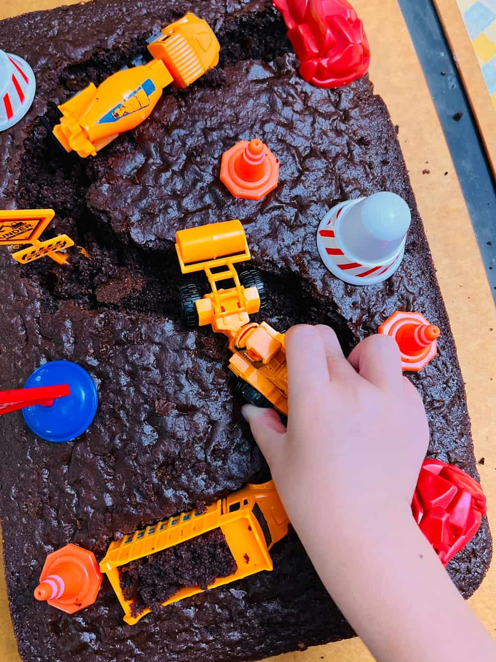 construction cake recipe