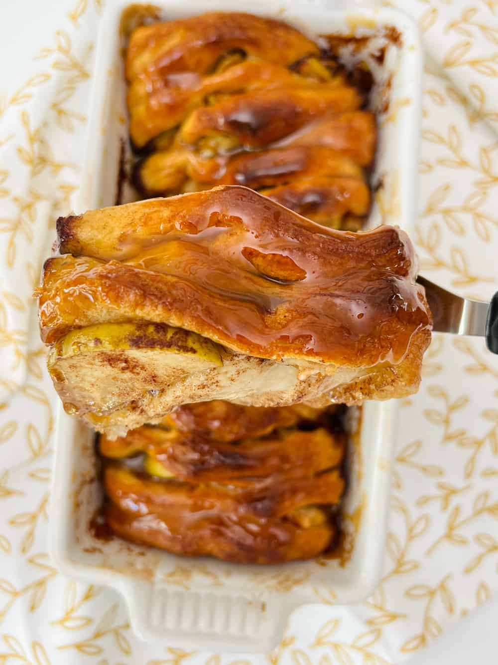 Apple Pull Apart Bread