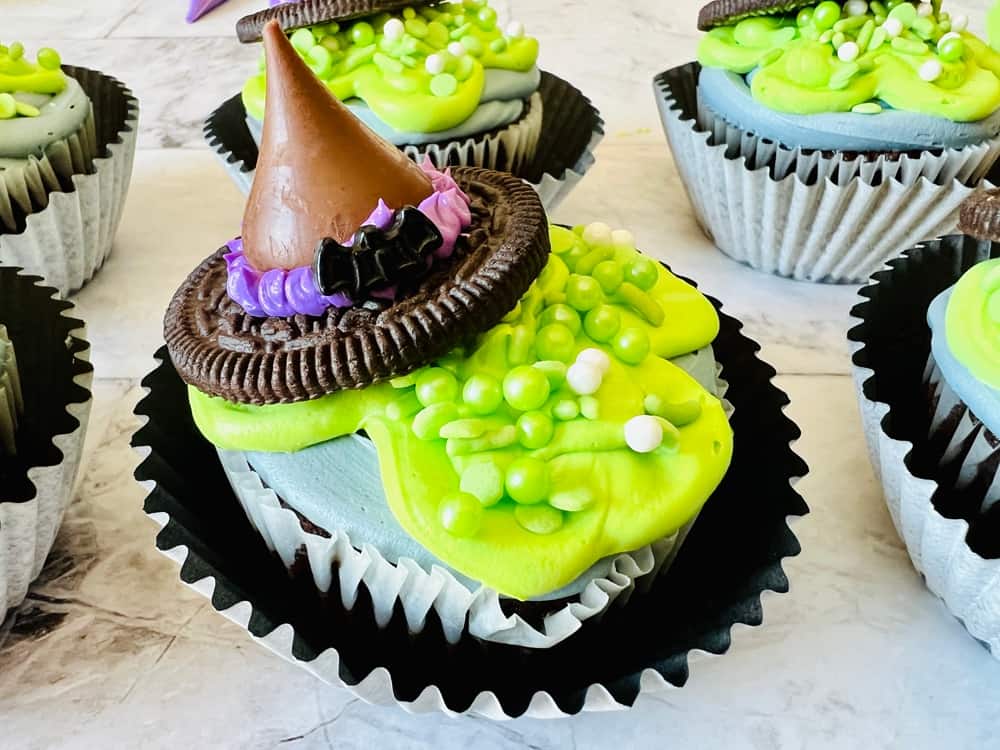 witch cupcakes