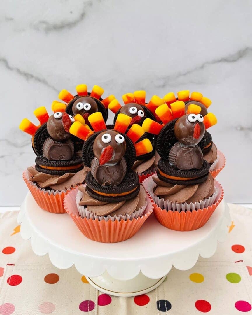 Easy And Delicious Thanksgiving Turkey Cupcakes Easy And Delicious Thanksgiving Turkey Cupcakes