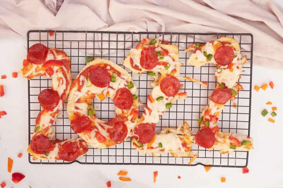 Crafting the Ultimate New Year's Eve Pizza