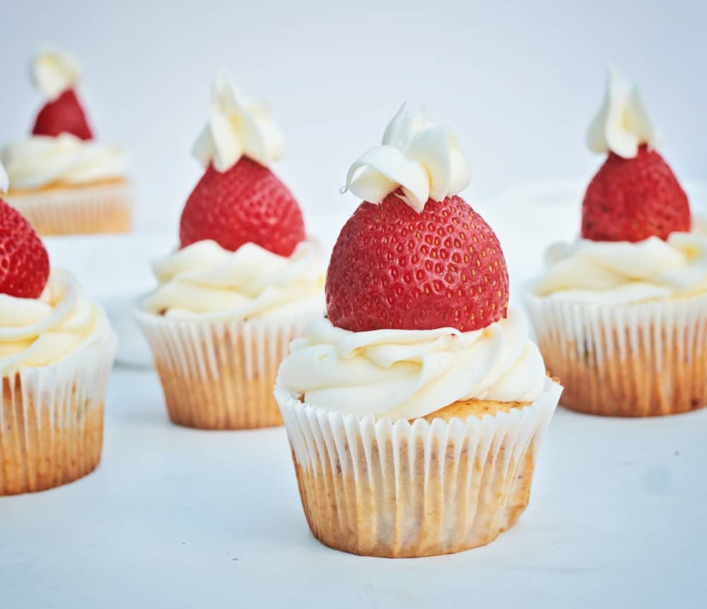 santa strawberry cupcakes