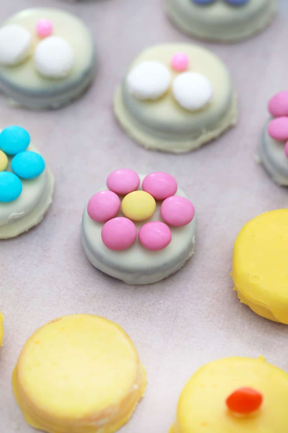 Easter Oreos