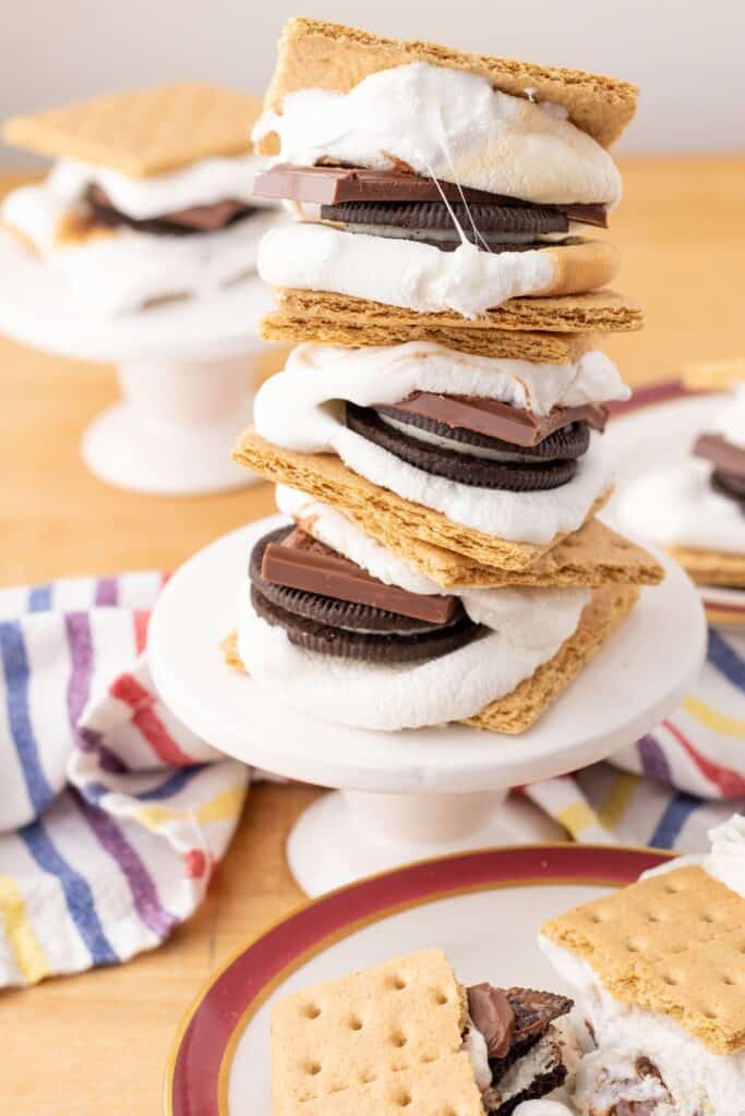 How to Make Oreo S'mores (S'moreos)