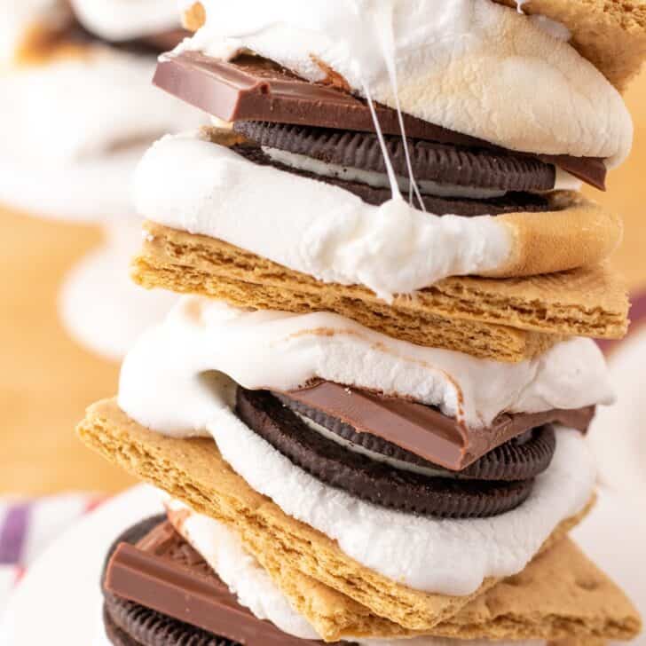 How to Make Oreo S'mores (S'moreos)