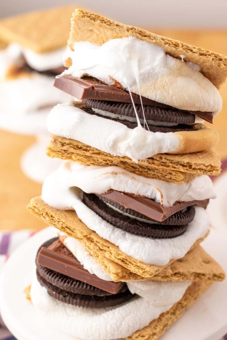 How to Make Oreo S'mores (S'moreos)