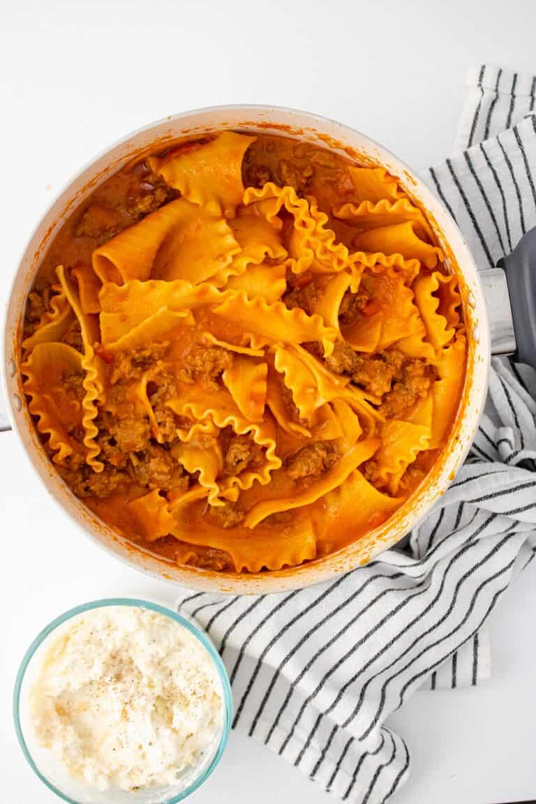 This Tasty Lasagna Soup Recipe Is Perfect For An Easy Weeknight Dinner