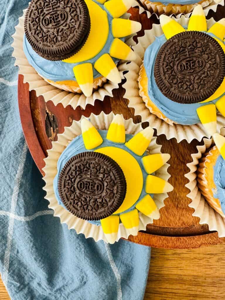 Solar Eclipse Cupcakes 2024 – Solar Eclipse Treats