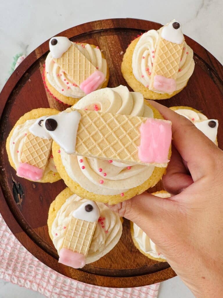 Make Cute Pencil Cupcakes For Teacher Appreciation Week