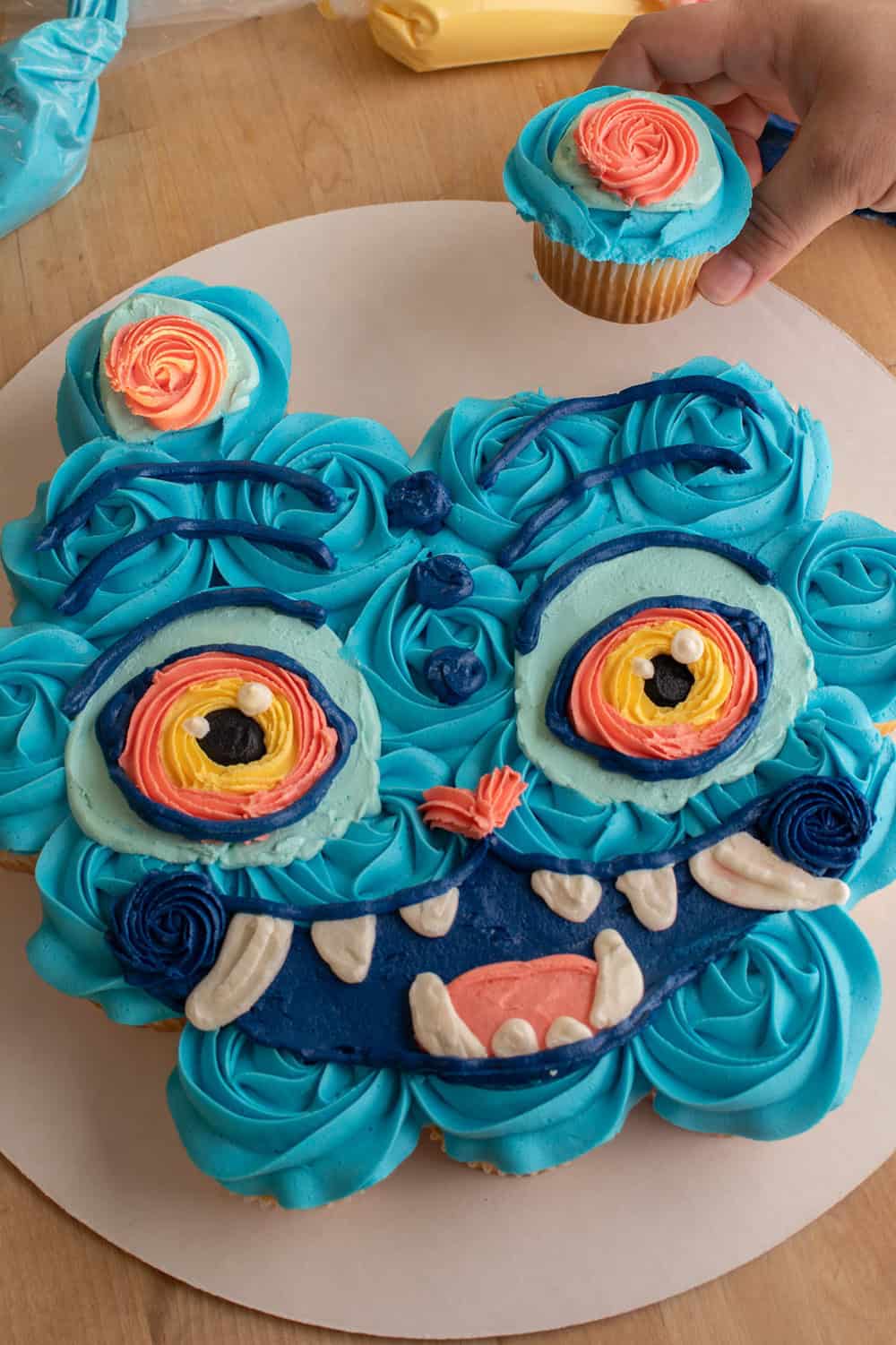 KPop Demon Hunters Cupcake Cake