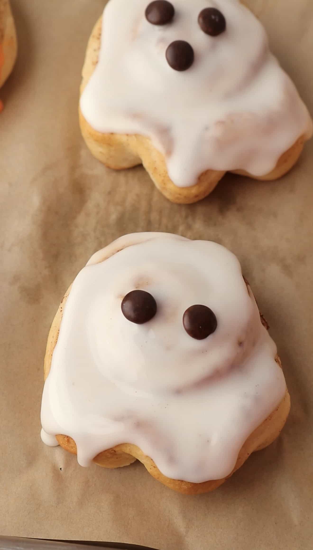 Halloween Cinnamon Rolls